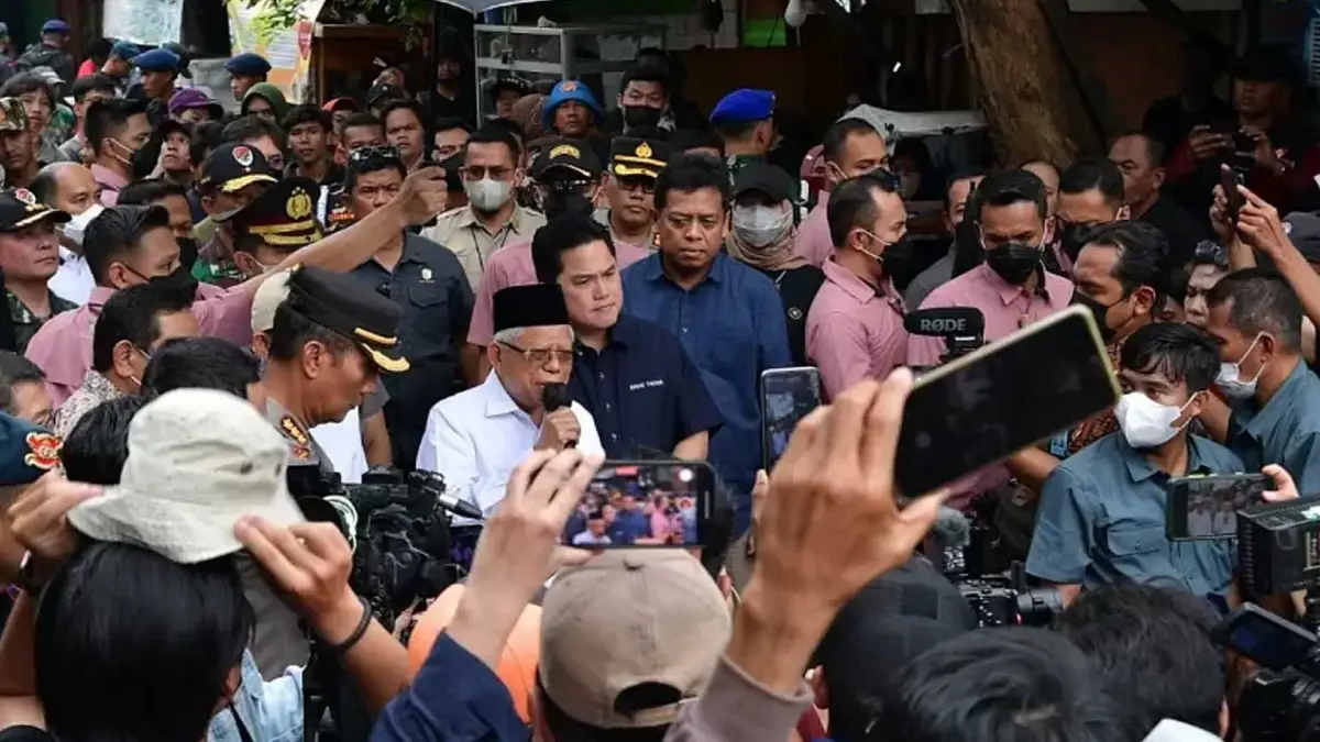 Wakil Presiden (Wapres) Ma’ruf Amin meninjau langsung lokasi terdampak kebakaran Depo Pertamina Plumpang, Jakarta Utara. (Sumber : Istimewa/wapresri.go.id)