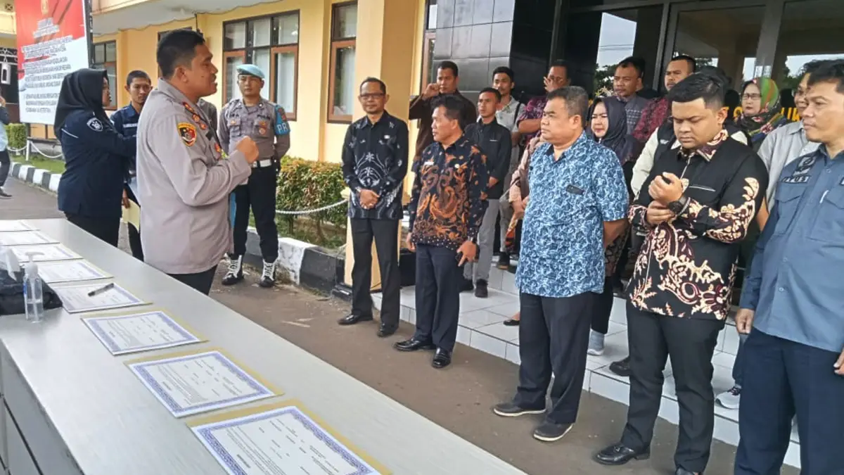 Polres Sukabumi melakukan diskusi bersama pemerintah daerah dan seluruh stakeholder terkait penanggulangan kenakalan anak hingga penanganan terhadap anak yang berhadapan dengan hukum, Jumat (10/3/2023).