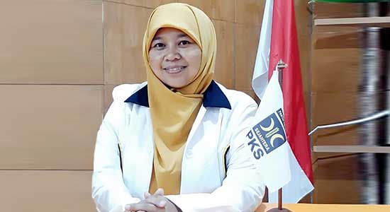 Ai Sri Mulyati, anggota DPRD Kab. Sukabumi dari Fraksi PKS