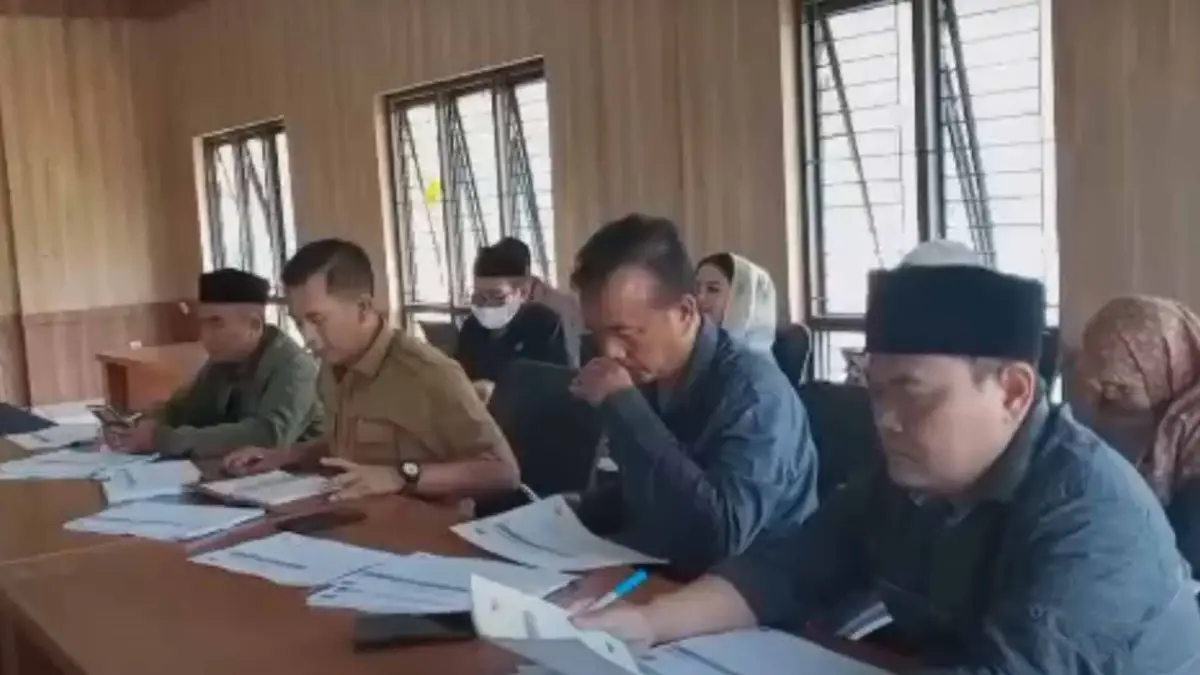 Komisi IV DPRD Kabupaten Sukabumi rapat kerja dengan mitra kerja OPD bahas LKPJ Bupati tahun anggaran 2022. (Sumber : Istimewa)