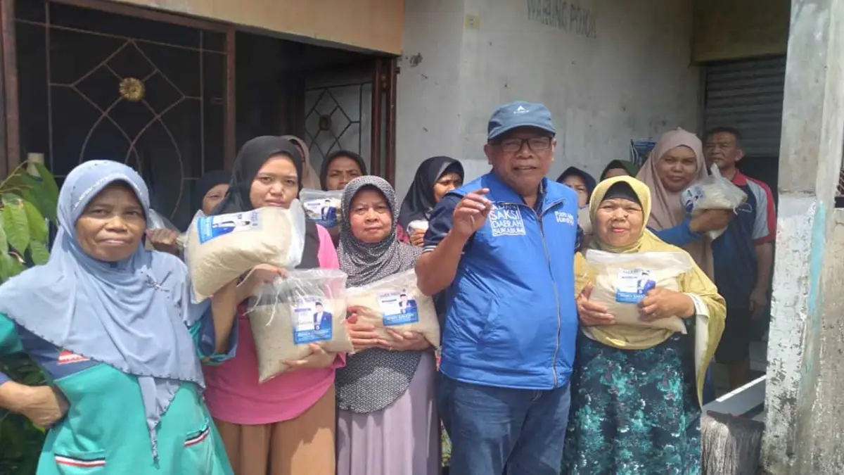 Heri Antoni, Anggota DPRD Kabupaten Sukabumi F-PAN saat kunjungan dan sapa warga di Sukamanah Cisaat